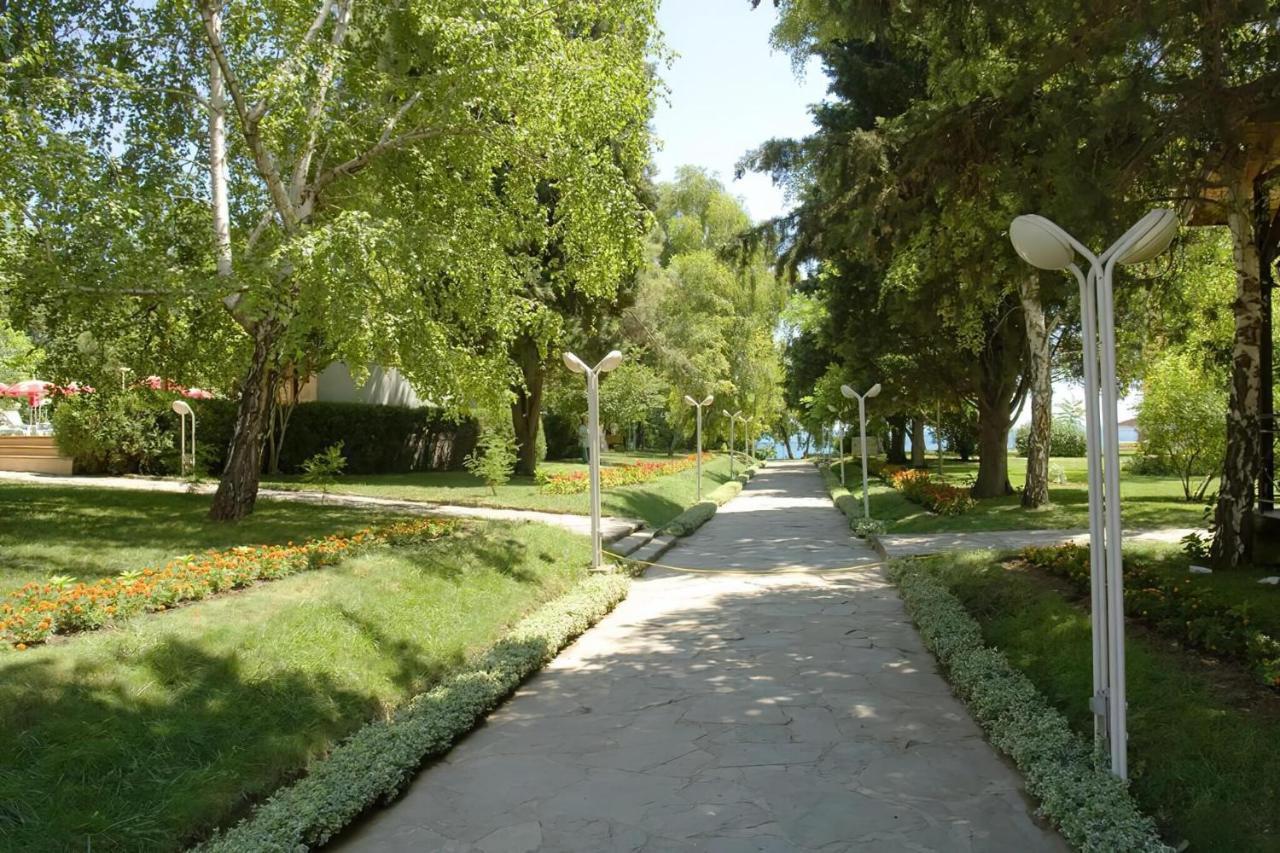 Oasis Park Hotel - New Managment Neszebar Kültér fotó